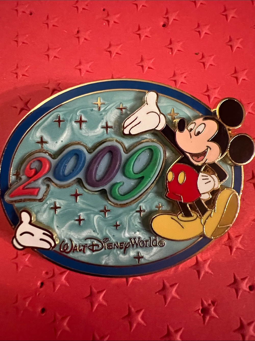 Disney WDW Mickey Mouse Dated 2009 White Glove LE 750 Pin